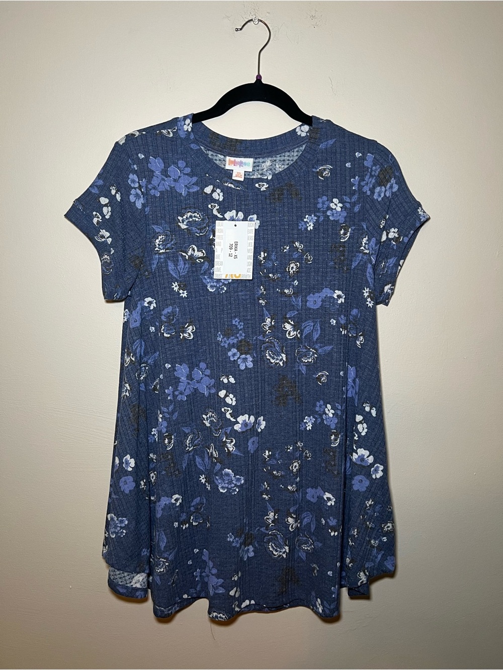 LuLaRoe Blue Floral Short Sleeve Tee
